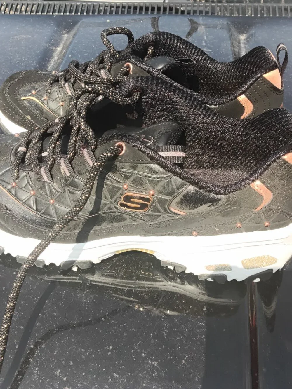 Skechers D'Lites Memory Foam Sneakers Women’s Size 9 Comfort Casual